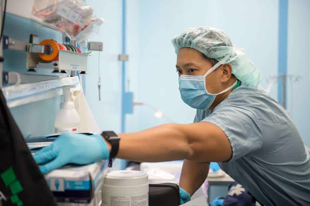 LEGAZPI CITY, Philippines (July 6, 2016) U.S. Navy Lt. Brian Dueñas, a native of Lake Mary, Florida, preps for surgery aboard hospital ship USNS Mercy (T-AH 19) during Pacific Partnership 2016. Members of the Armed Forces of the Philippines, partner nations and Mercy crew worked together to provide patient care during the surgery. Pacific Partnership is visiting the Philippines for the seventh time since its first visit in 2006. Partner nations are working side-by-side with local military and non-government organizations to conduct cooperative health engagements, community relation events and subject matter expert exchanges to better prepare for a natural disaster or crisis.